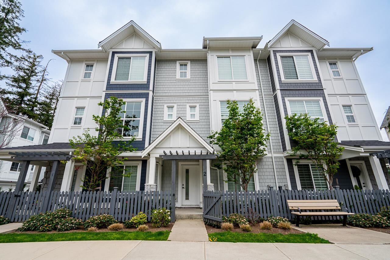 Property Photo: 20321 80 Avenue 2 BC V2Y 2A4