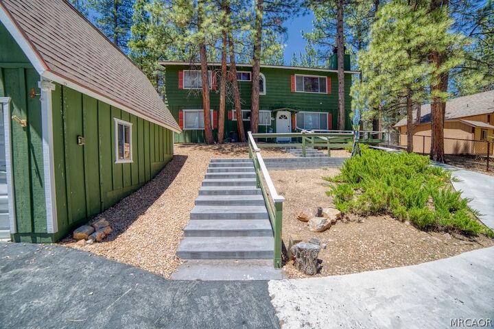 Property Photo:  489 Hillen Dale Drive  CA 92314 