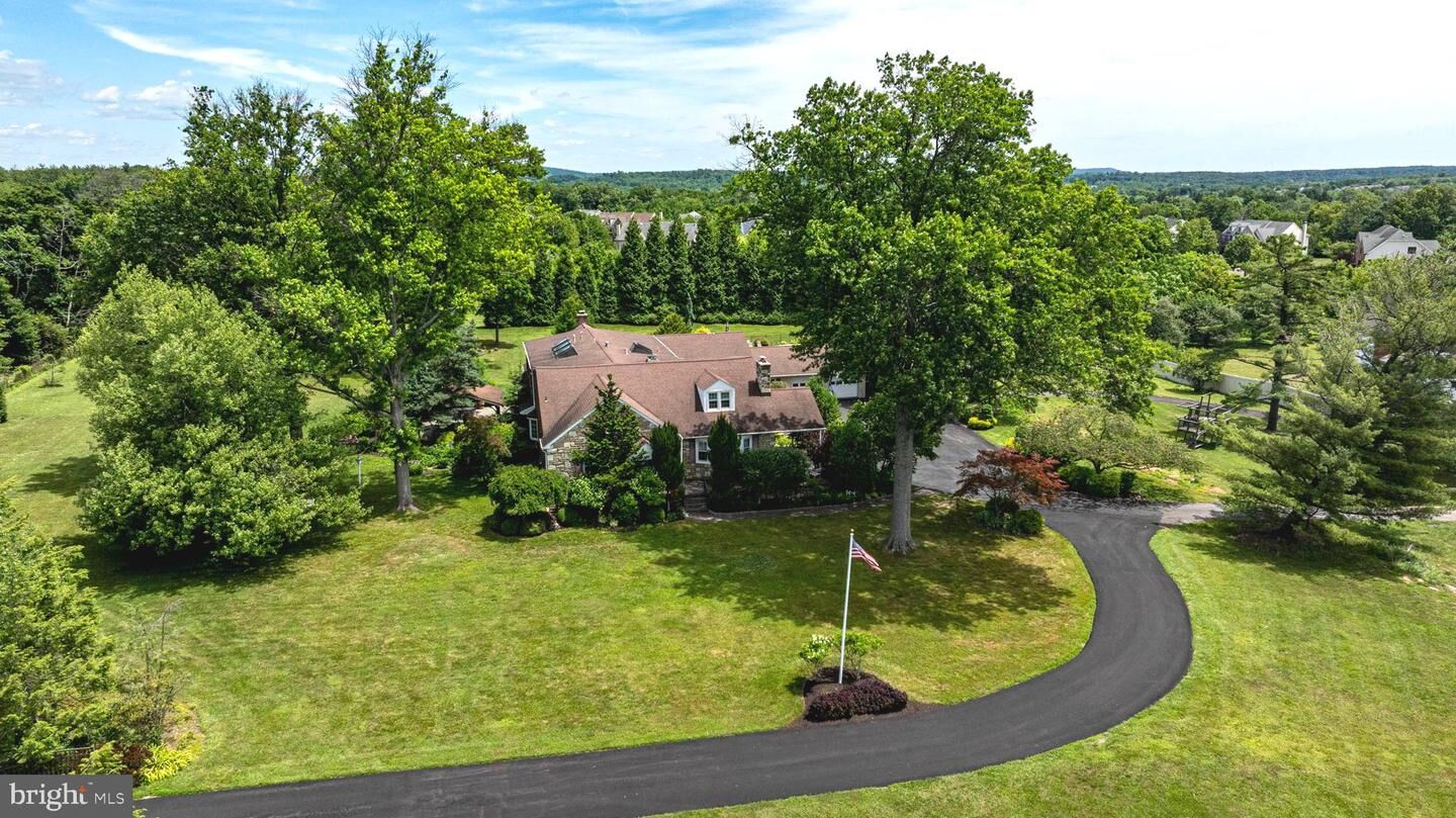 Property Photo:  2201 Denbeigh Drive  PA 18929 