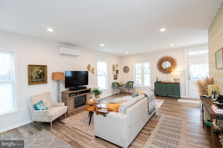 Property Photo:  109 Willis Street  MD 21613 