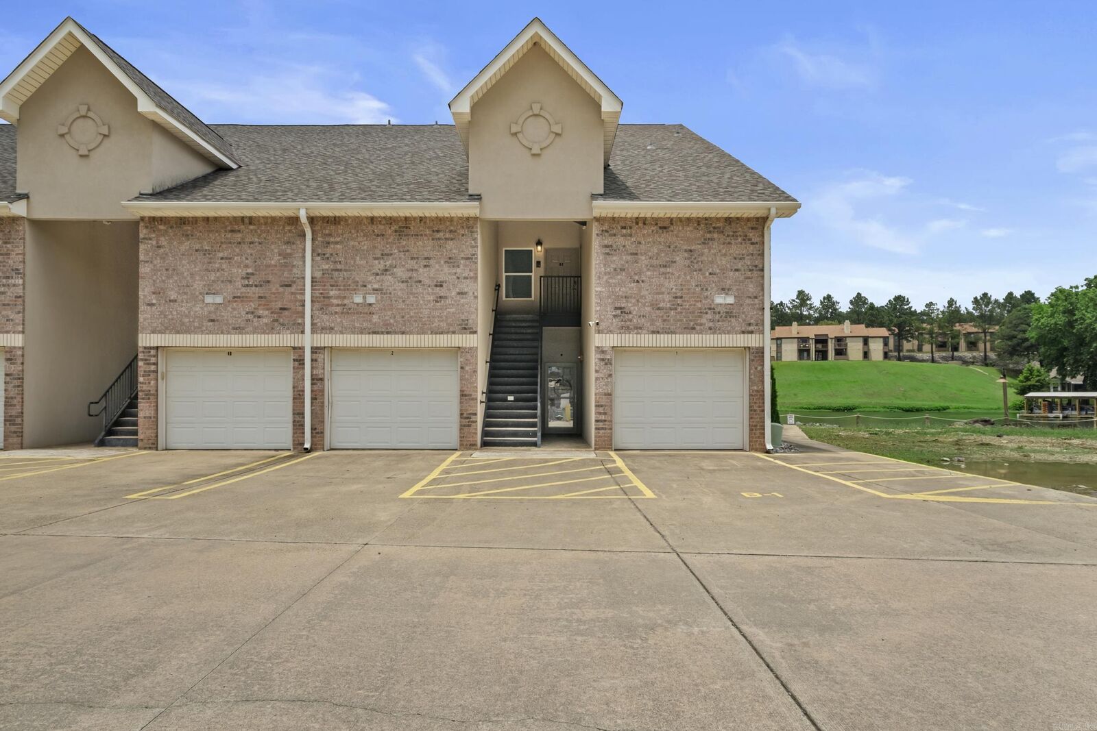 Property Photo:  532 Grand Point Drive  AR 71901 