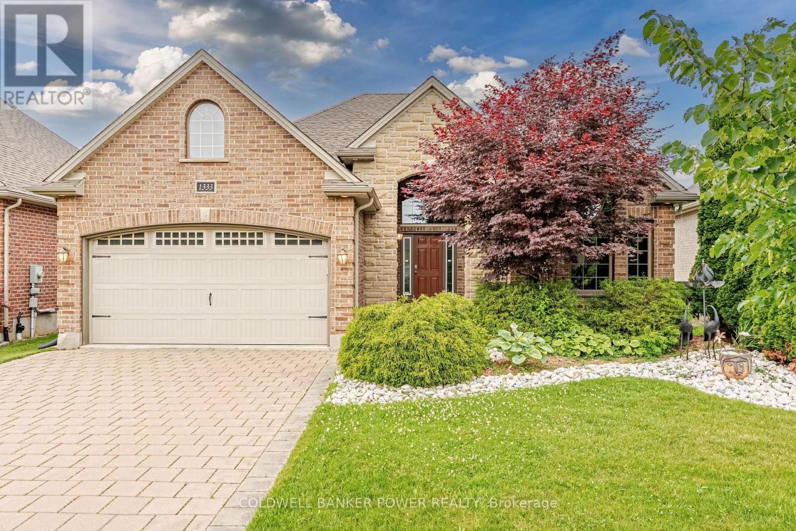 Property Photo: 1333 Staffordshire Road ON N6H 0B8