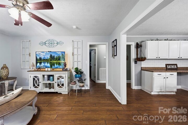 Property Photo:  3018 Harold Court  NC 28152 