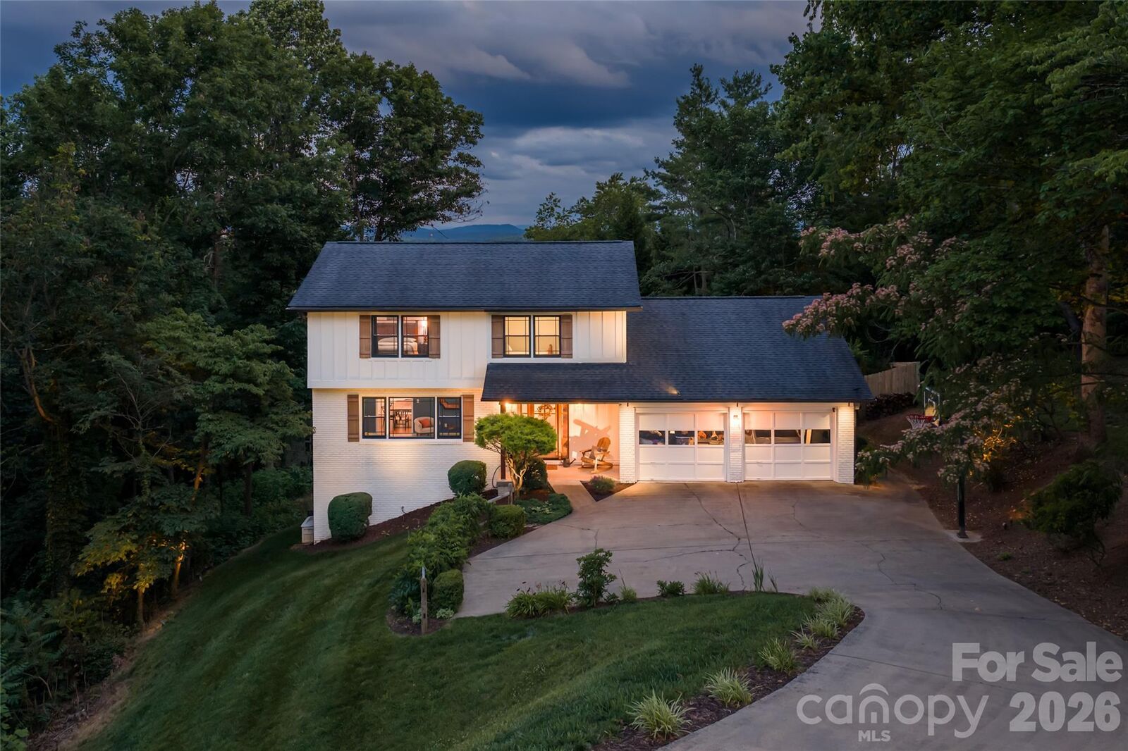 Property Photo:  24 Audubon Drive  NC 28804 