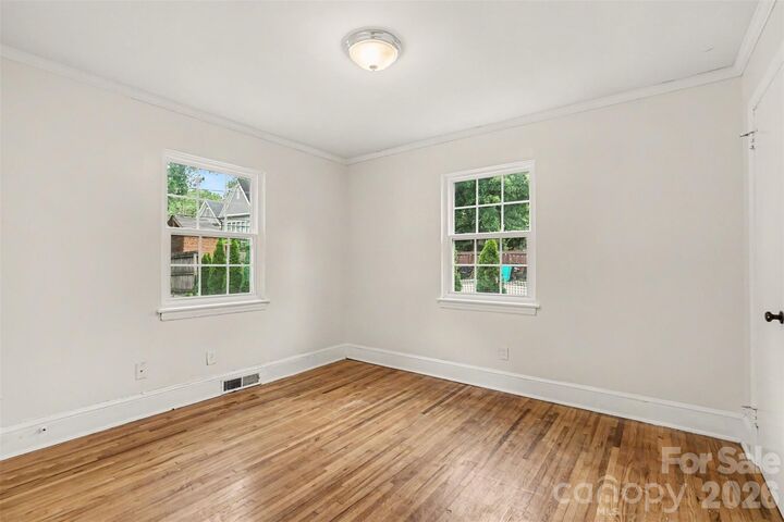 Property Photo: 2518 E 7th Street NC 28204