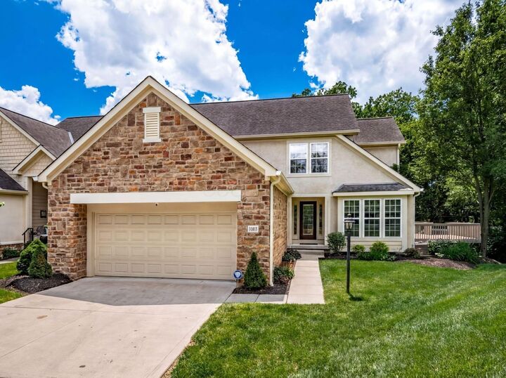 Property Photo: 1065 Bluff Vista Drive OH 43235