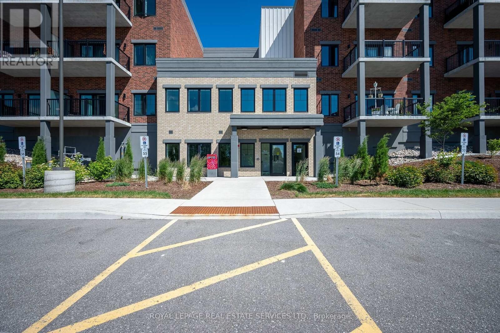 Property Photo: 121 Mary Street 314 ON L0M 1G0