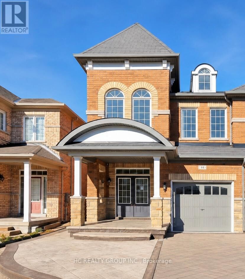 Property Photo:  44 Turnhouse Crescent  ON L6B 0S6 