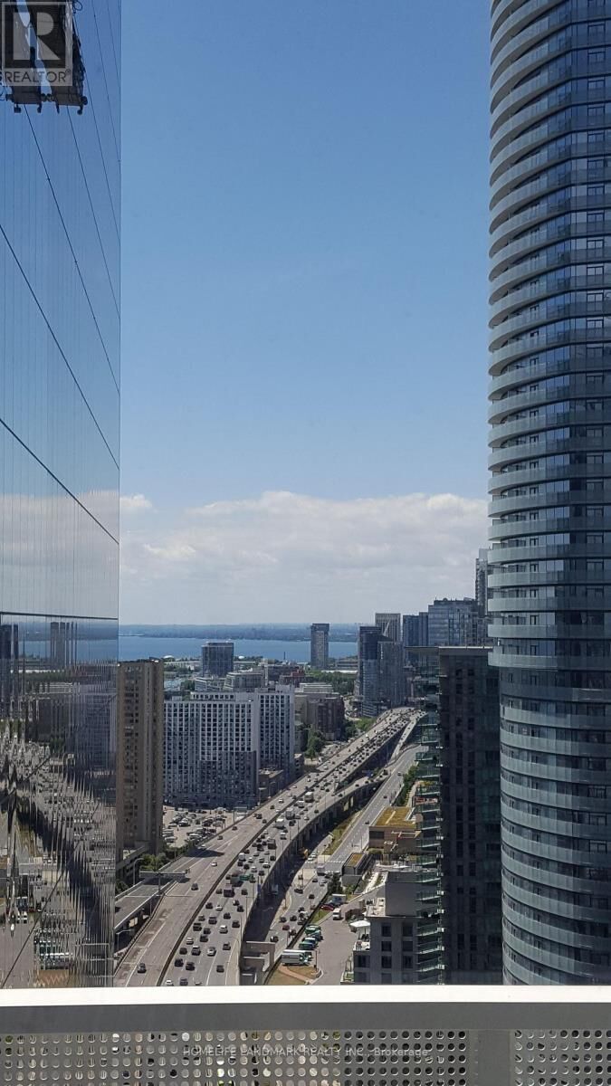 Property Photo:  100 Harbour Street 3401  ON M5J 2T5 