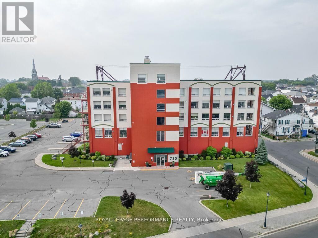 Property Photo:  710 Cotton Mill Street 504  ON K6H 7L3 