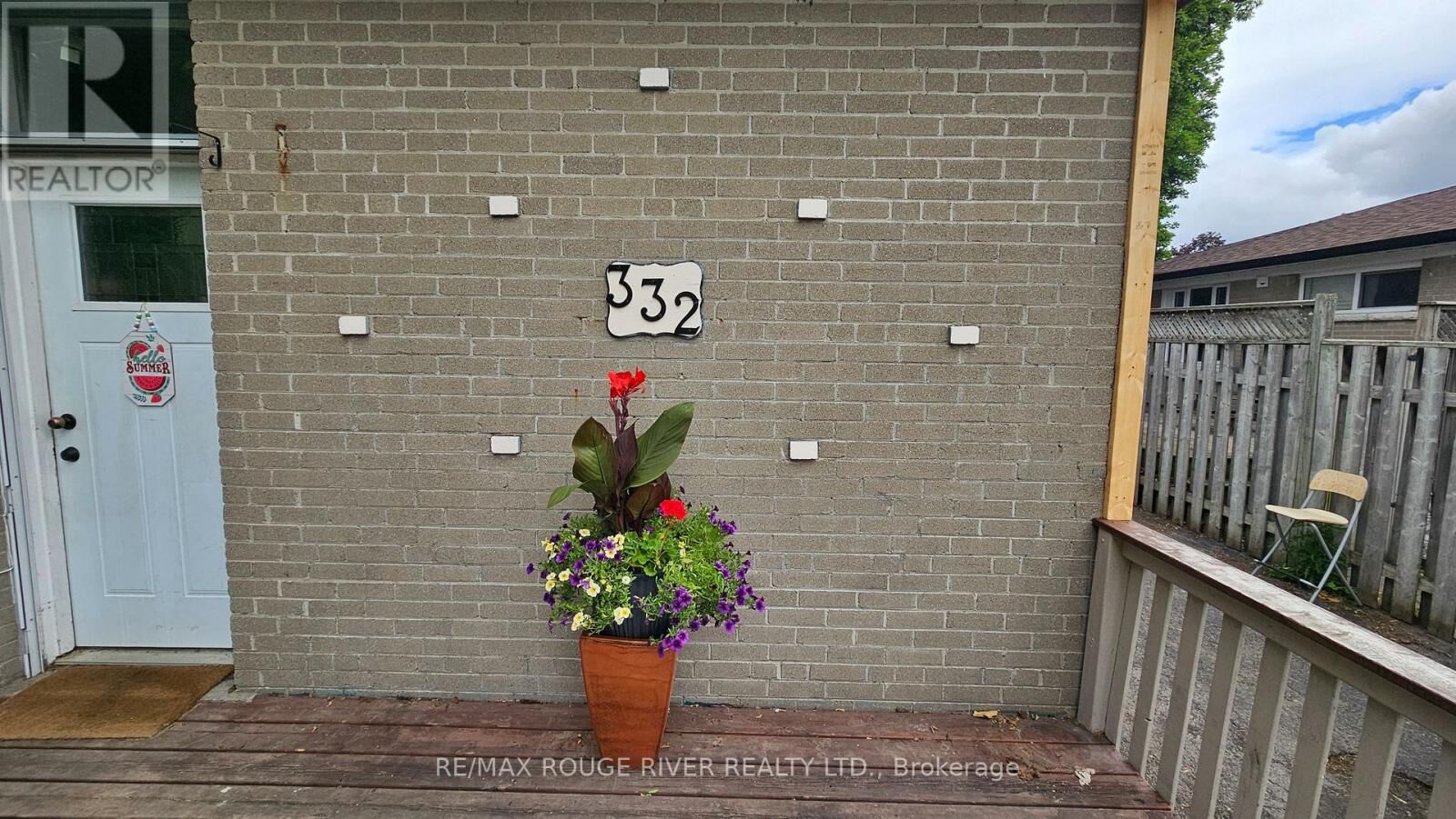 Property Photo: 332 Rosedale Drive ON L1N 1Z3