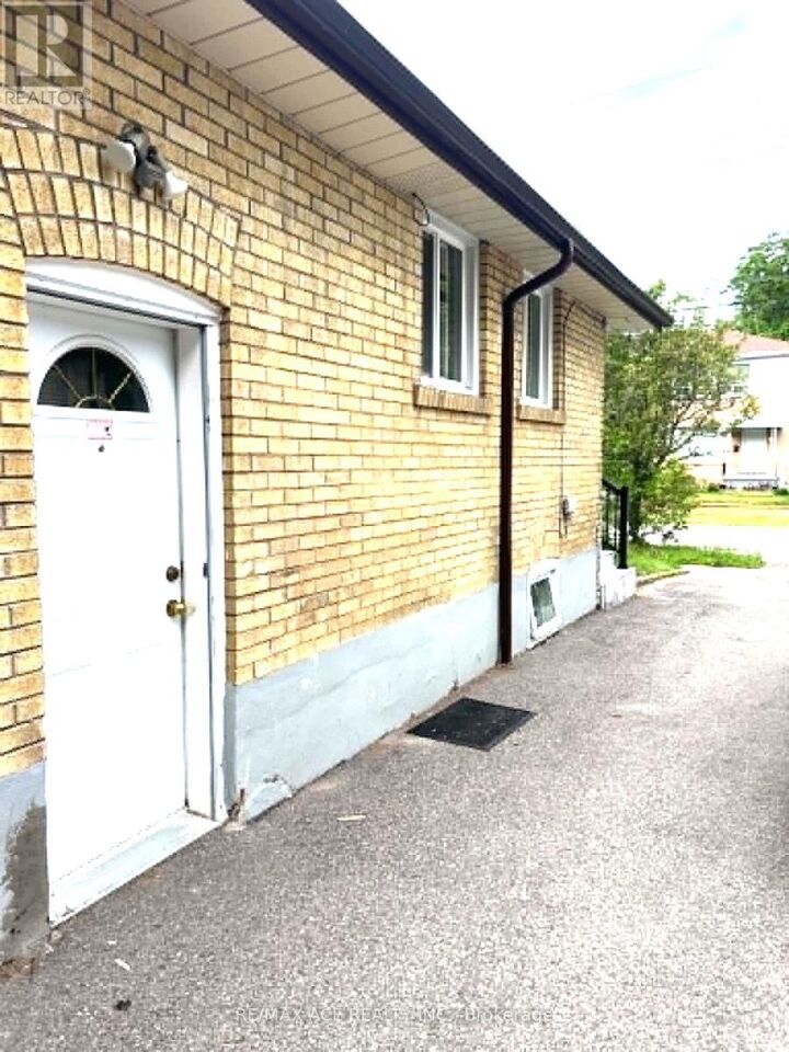 Property Photo: 38 Celeste Drive Bsmt ON M1E 2V1