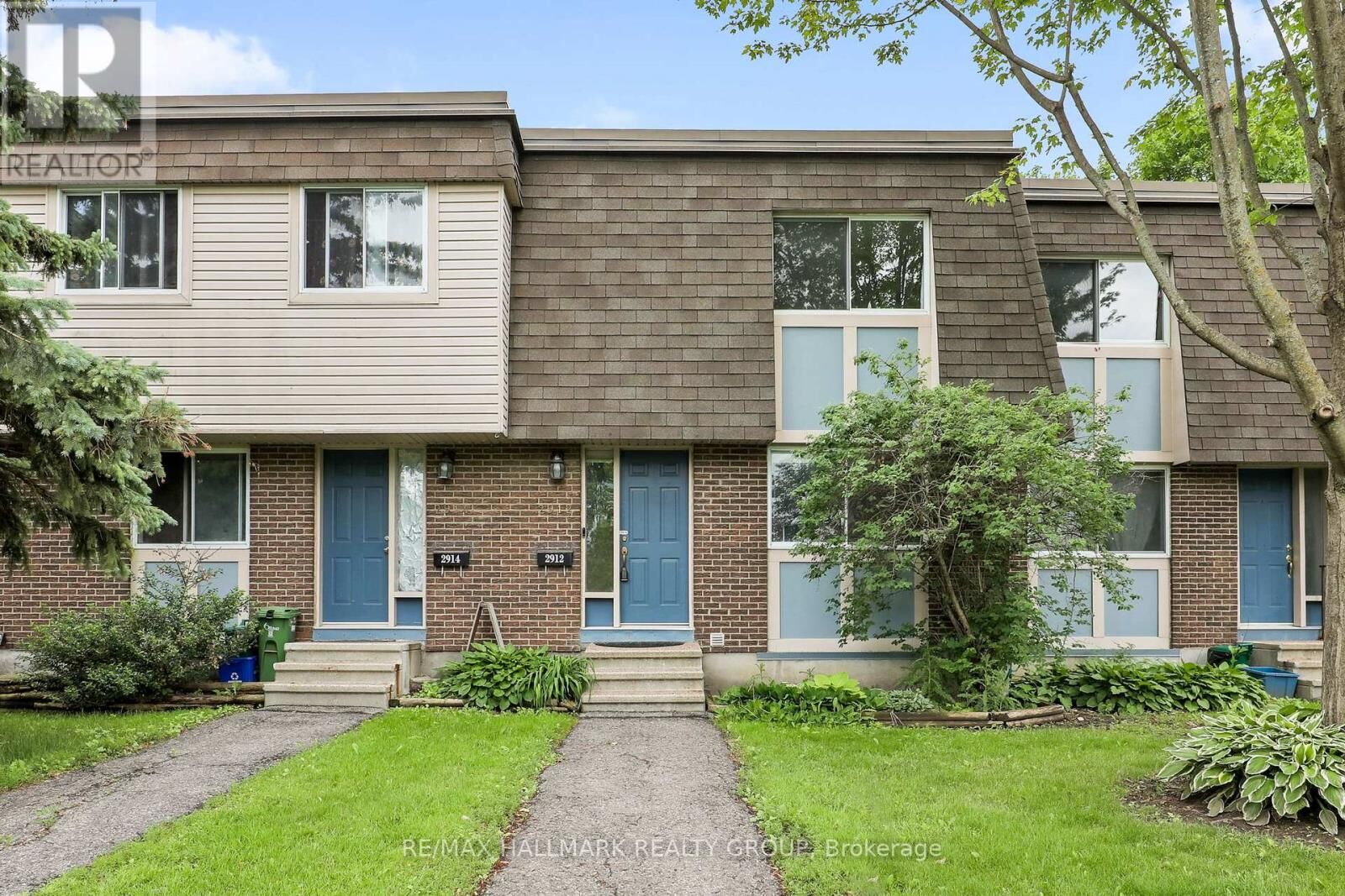 Property Photo:  2912 Fairlea Crescent  ON K1V 8T7 