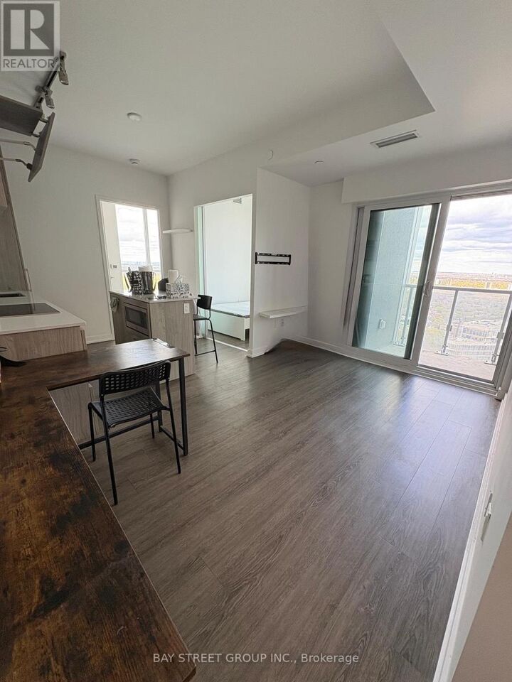 Property Photo:  1 Yorkville Avenue 4008  ON M4W 0B1 