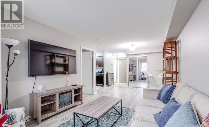 Property Photo: 35 Saranac Boulevard 225 ON M6A 2G4