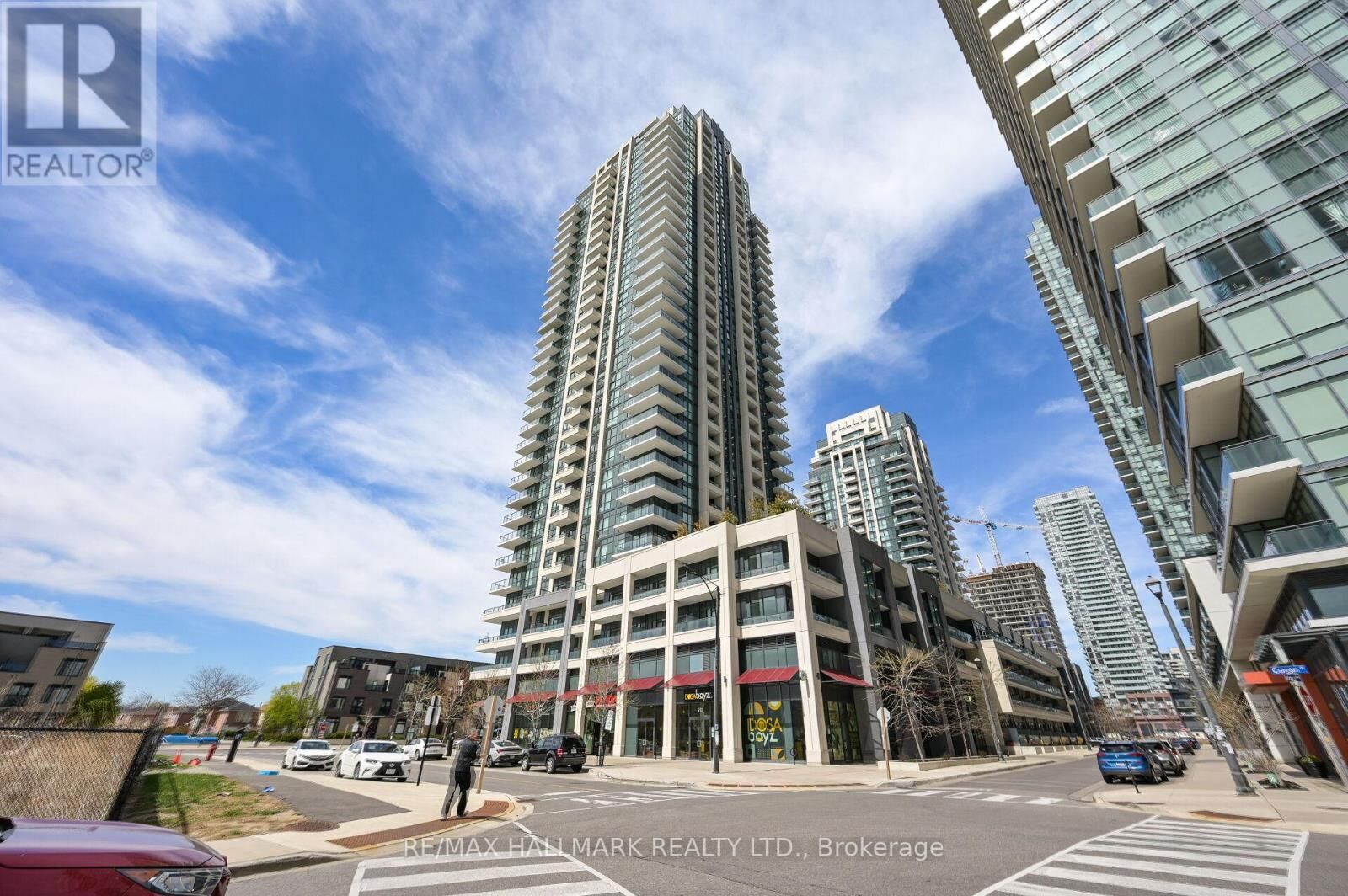 Property Photo:  4055 Parkside Village Drive 414  ON L5B 0K8 
