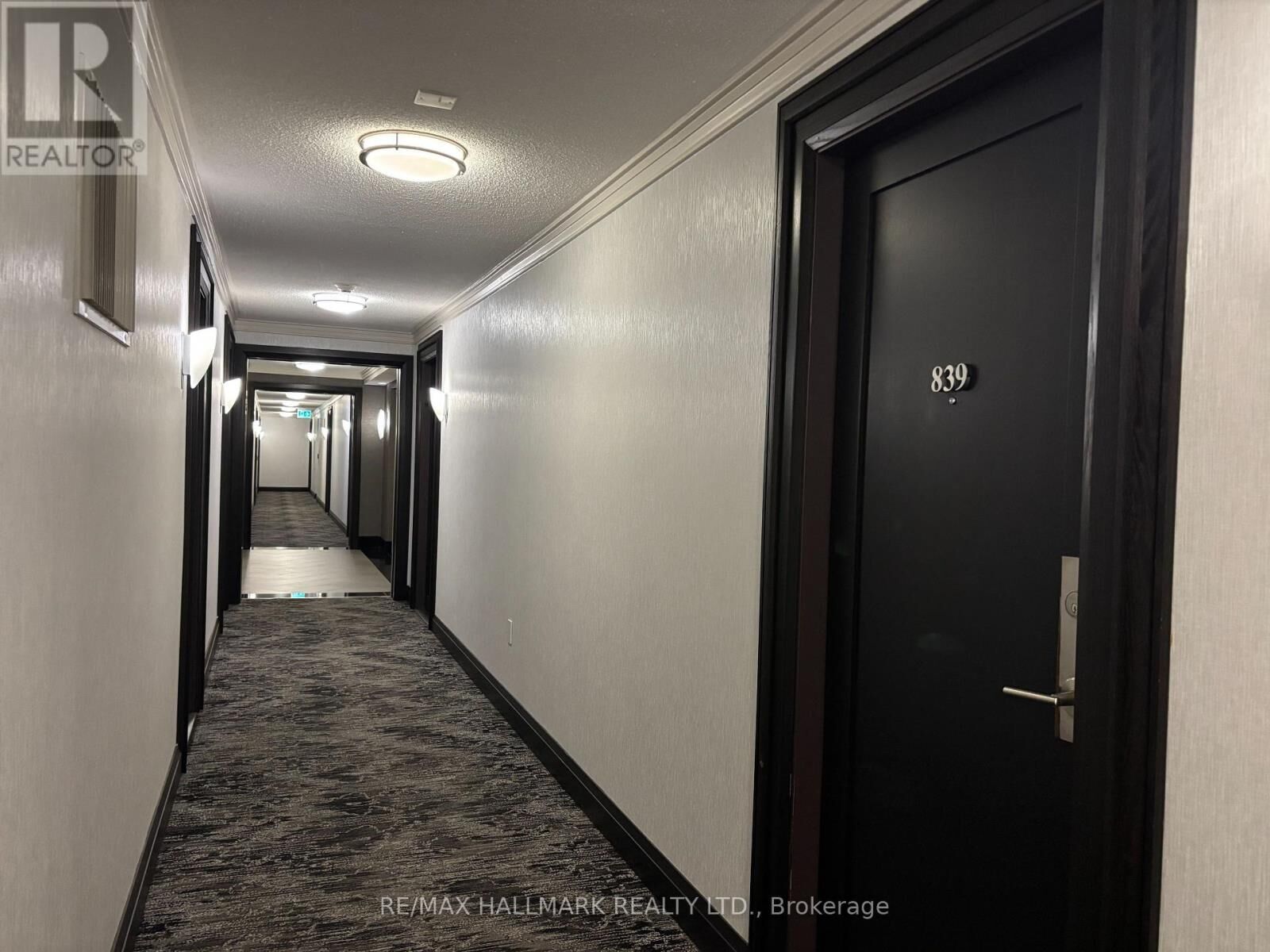 Property Photo:  35 Viking Lane 839  ON M9B 0A2 