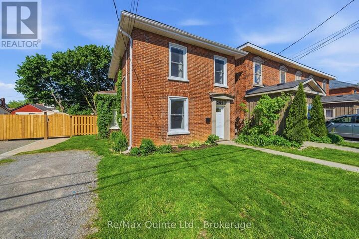 Property Photo:  292 Coleman Street  ON K8P 3H9 