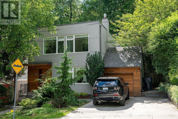 Property Photo:  116 Boulton Drive  ON M4V 2V6 
