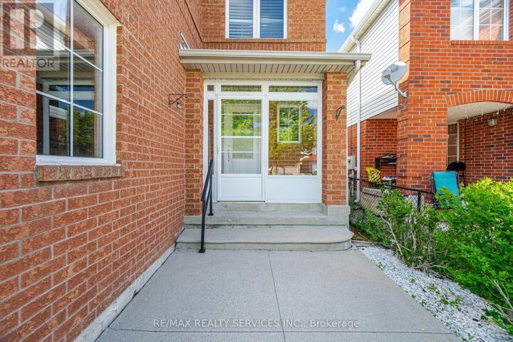 Property Photo:  31 Larkspur Road  ON L6R 1W8 