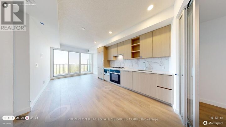 Property Photo:  68 Esther Shiner Boulevard 2906  ON M2K 0J6 