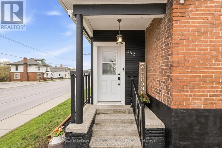Property Photo: 162 Dundas Street East ON K8V 1L4