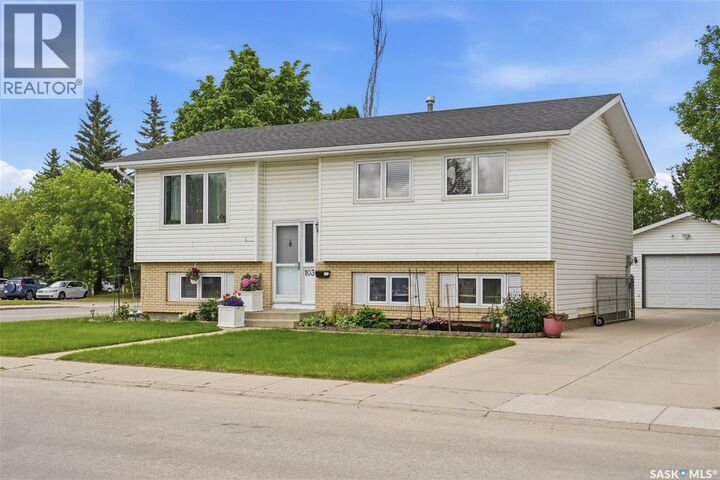 Property Photo: 103 Nordstrum Road SK S7K 6P9