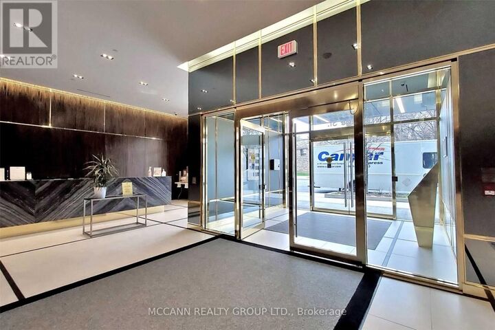 Property Photo: 3018 Yonge Street Uph8 ON M4N 0A5