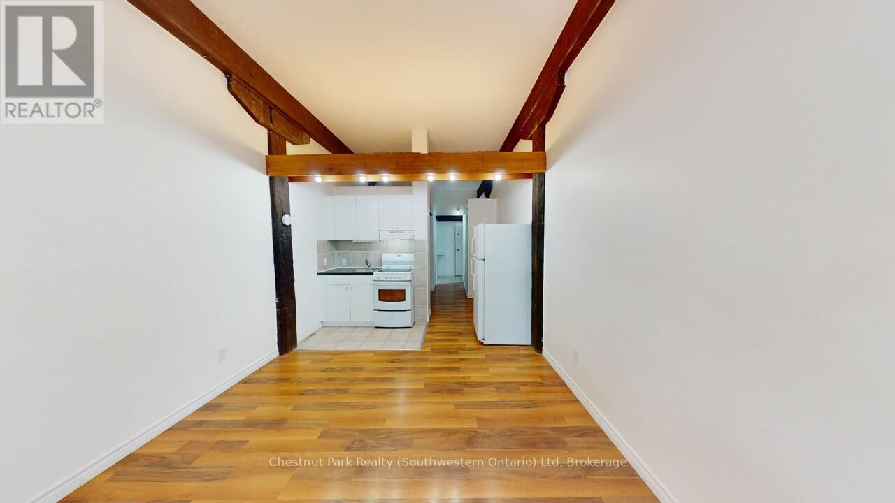 Property Photo:  97 Farquhar Street 303  ON N1H 3N4 