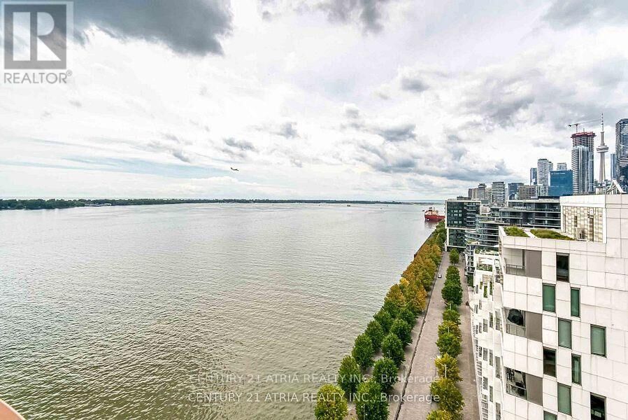 Property Photo:  155 Merchants' Wharf Lph12  ON M5A 0P2 