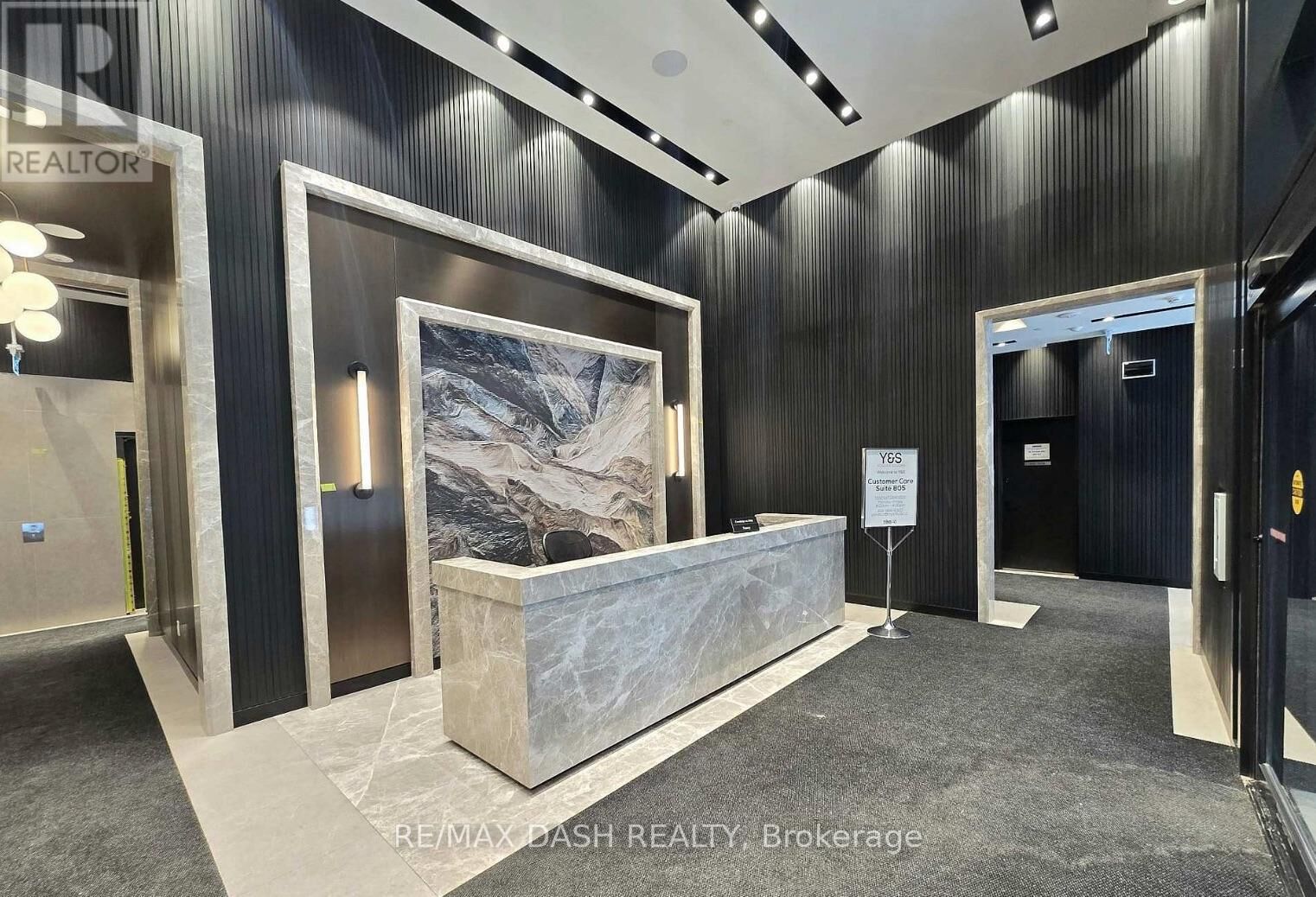 Property Photo: 20 Soudan Avenue 1806 ON M4S 1V5