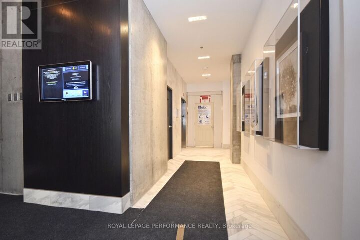 Property Photo: 20 Daly Avenue 2109 ON K1N 6E2