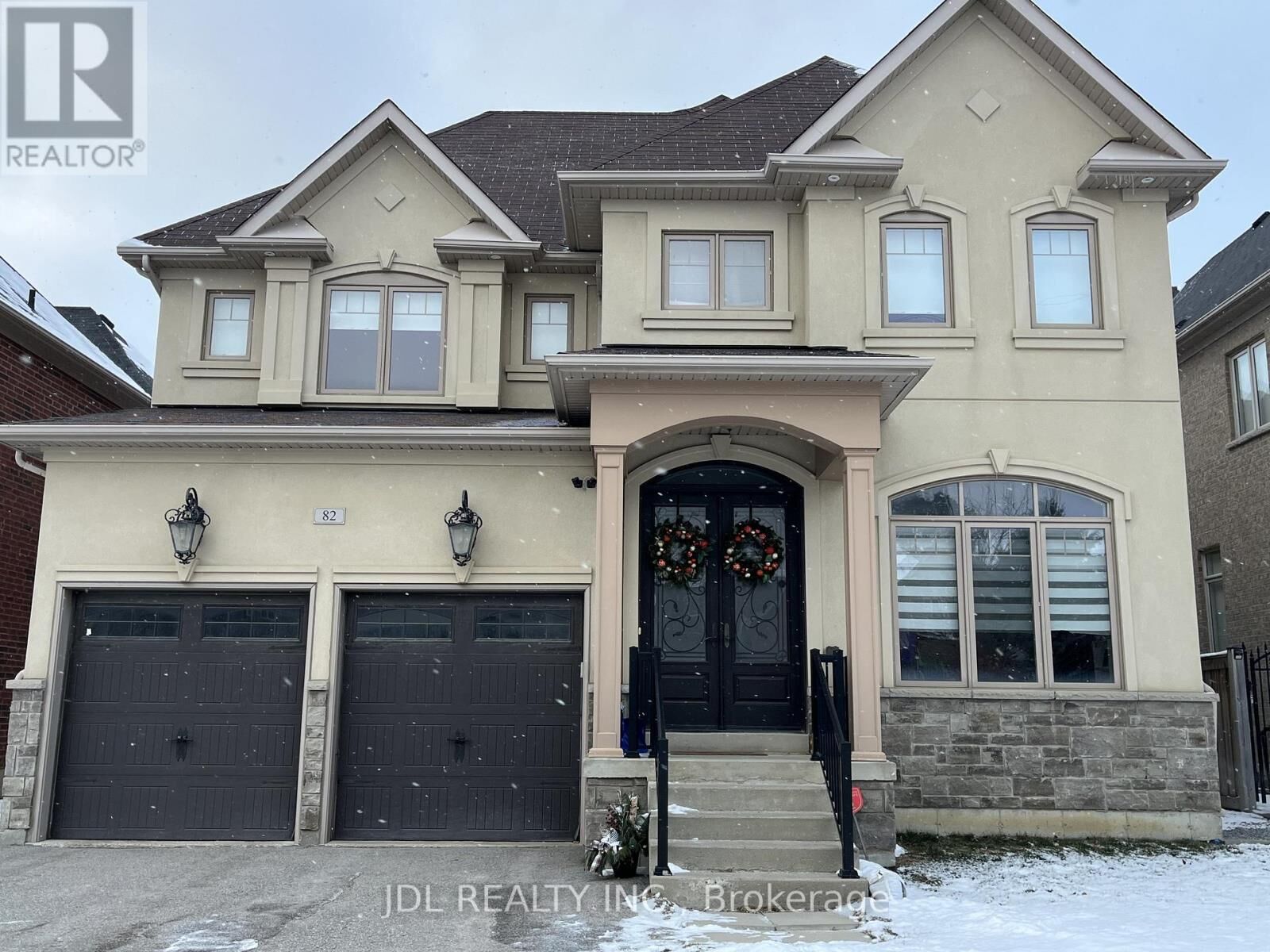 Property Photo: 82 Puccini Drive ON L4E 2Z1