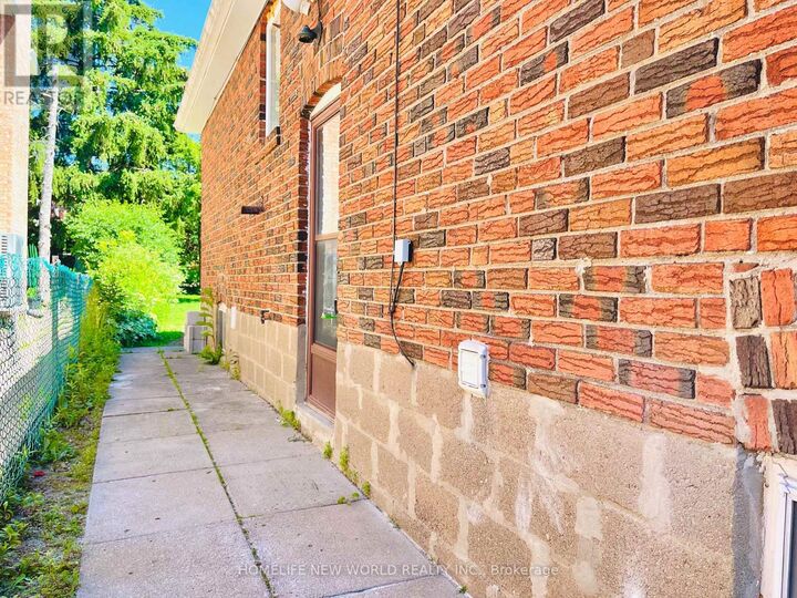 Property Photo: 76 Holmes Avenue Bsmt ON M2N 4M2