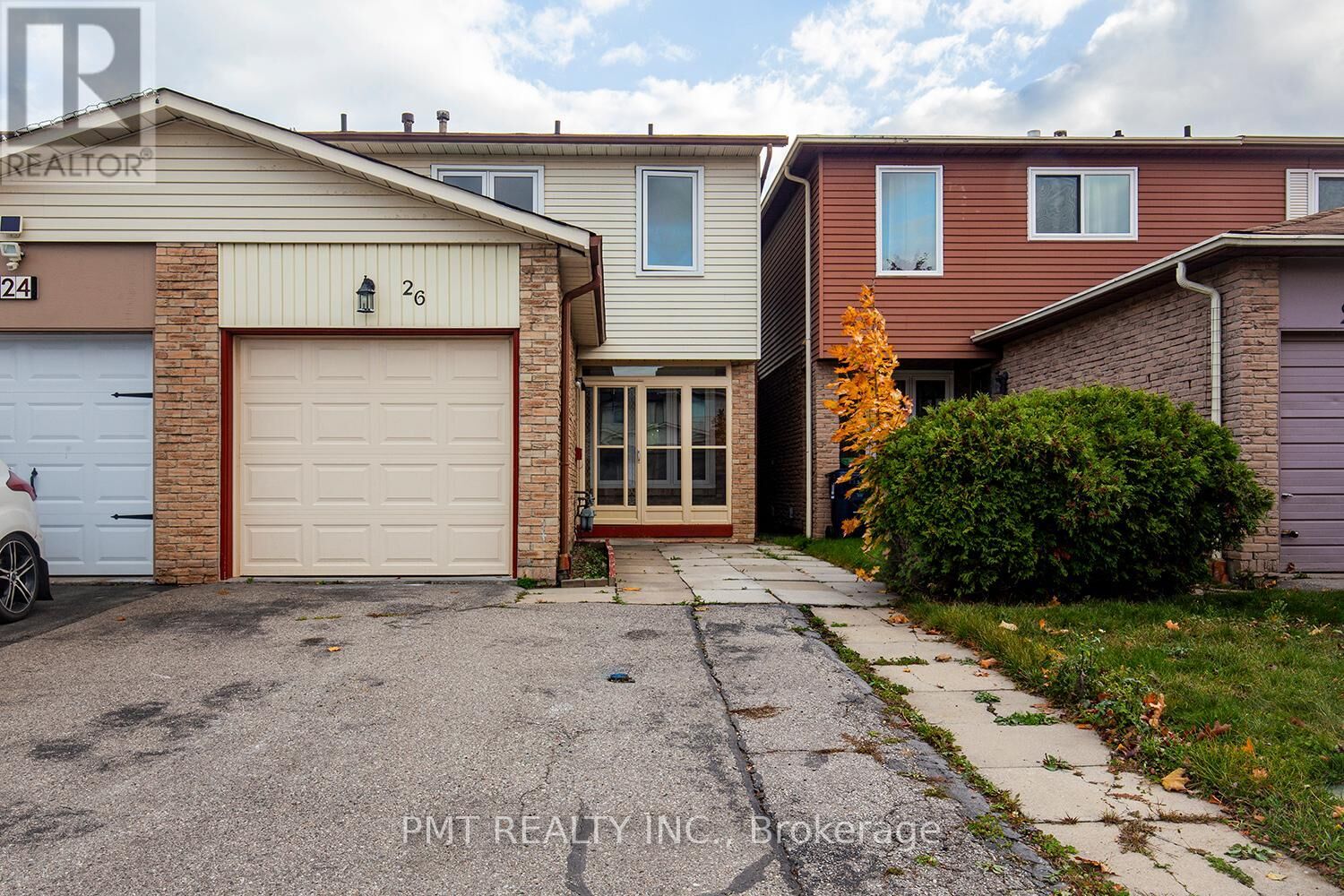 Property Photo: 26 Granada Crescent ON M1B 2H5