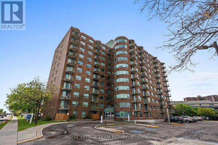Property Photo: 1440 Heron Road 611 ON K1V 0X2