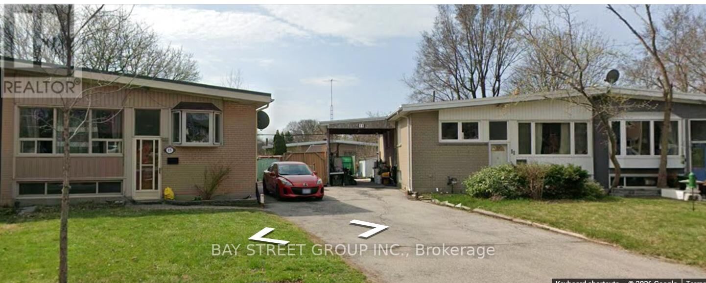 Property Photo:  15 Pynford Crescent Bsmt  ON M3A 1W7 