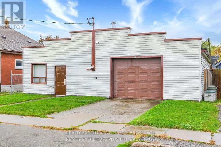 Property Photo:  134 Frazer Street  ON L3K 1E5 