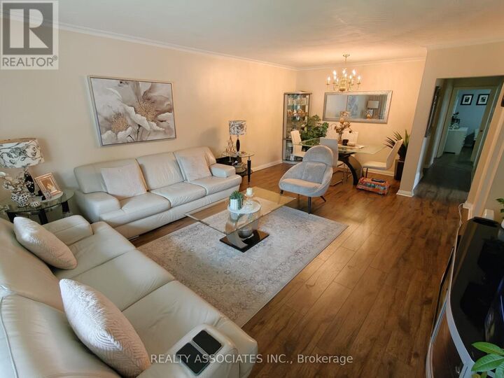 Property Photo:  69 Cornerbrook Drive South  ON M3A 1H5 