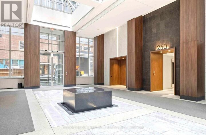 Property Photo: 250 West Wellington Street 1131 ON M5V 3P6