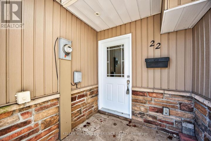 Property Photo: 12 Lankin Boulevard #22 ON L3Y 6T2
