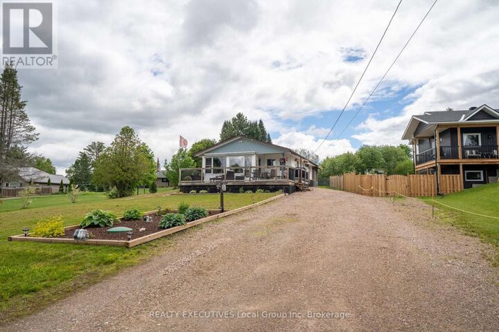 Property Photo:  44 Lakeshore Road  ON P0H 1E0 