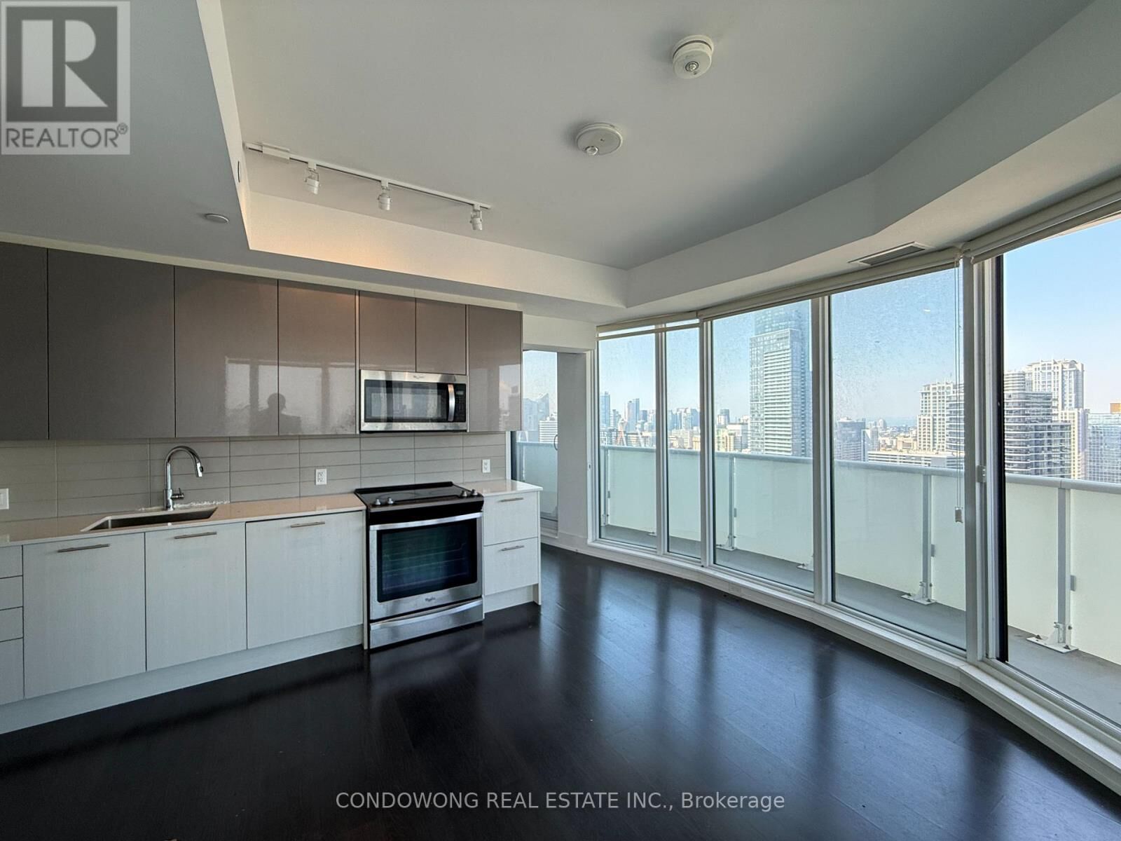 Property Photo:  403 Church Street 3705  ON M4Y 0C9 