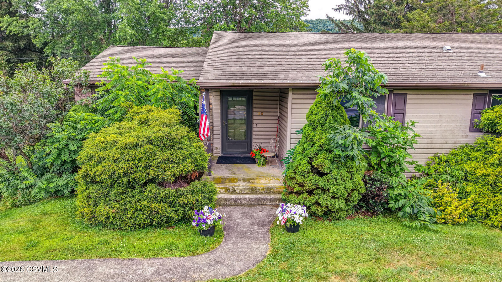 Property Photo:  70 Sugarloaf Avenue  PA 18249 