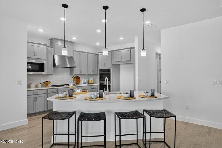 Property Photo: 668 Junonia Boulevard FL 32168