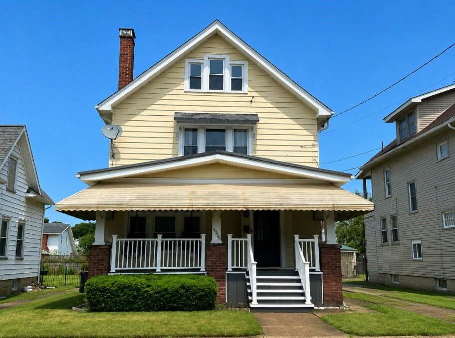Property Photo:  2935 Poplar Street  PA 16508 