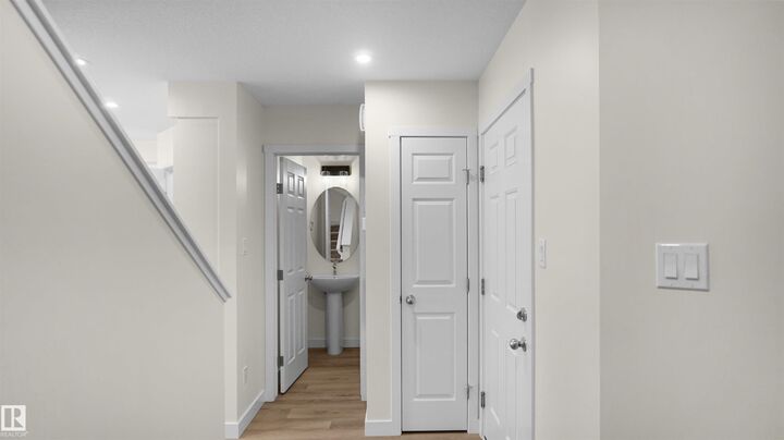 Property Photo: 41 Emmett Way AB T7X 3C7