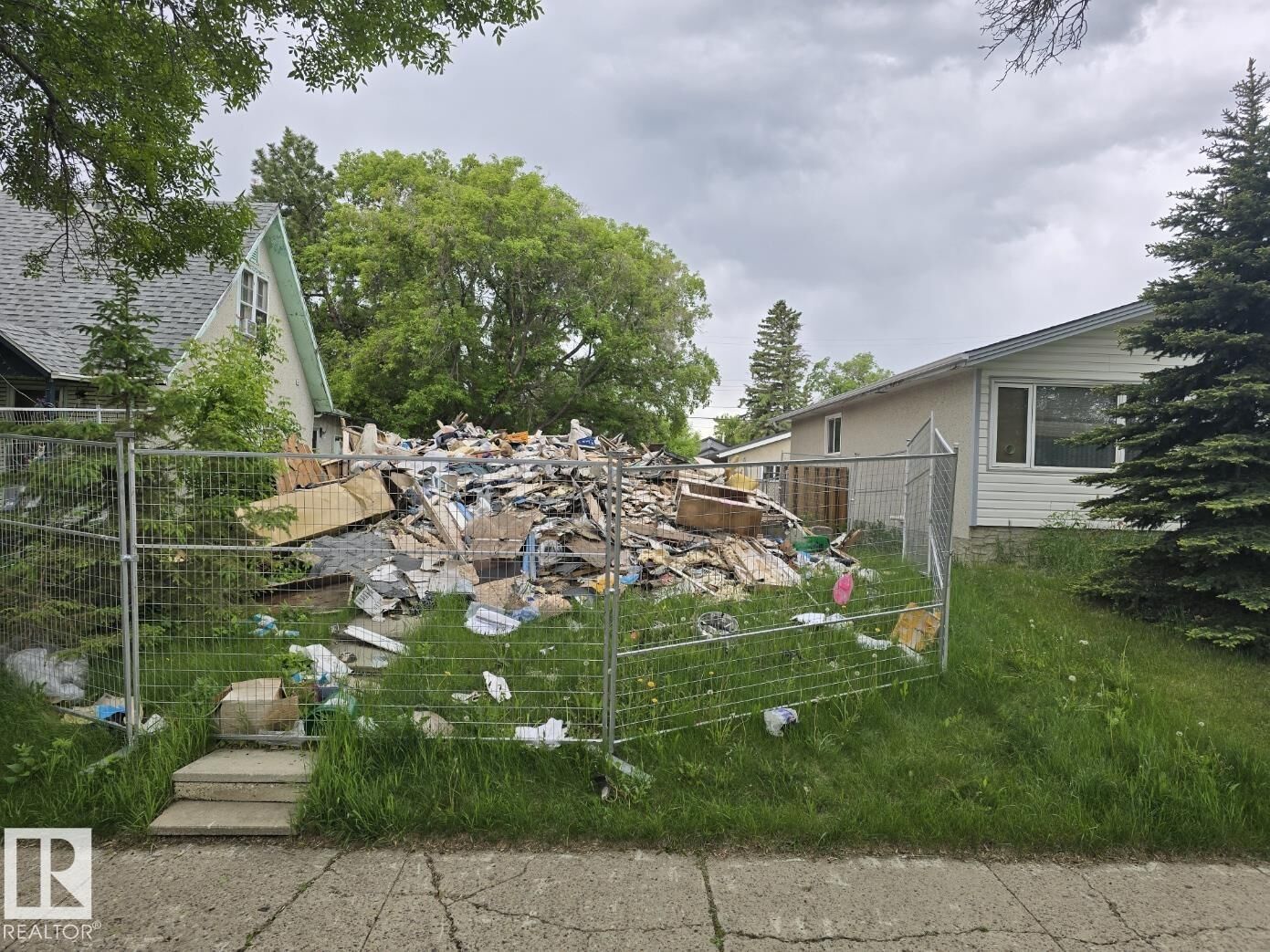 Property Photo:  13024 65 Street NW  AB T5A 1A1 