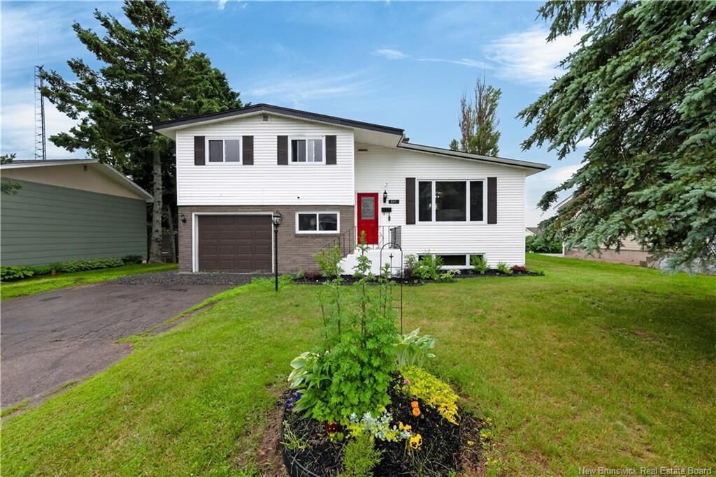 Property Photo: 641 Charline Avenue NB E1A 1C7