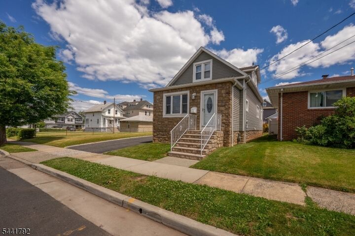 Property Photo:  113 Arthur St  NJ 07036 